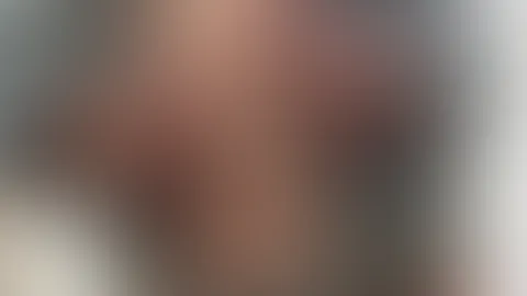 😈