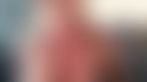 Bin wieder da und nun kannst du wieder mit mir heiß abgehen 🎥💦🍆📞. Kuss Alex 💋💋