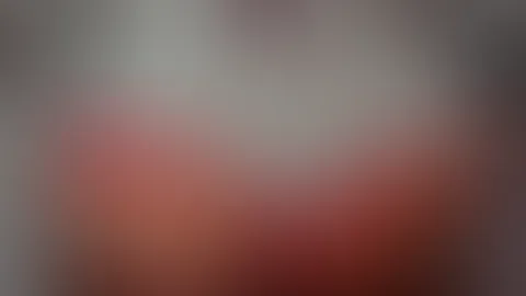 Auf was steht ihr ? Dessous? Ganz nackt? Große hintern? Big titts🤭 sagt mir auf was ihr steht & sichert euch einen kostenlosen Videochat bei einen Abo 🥰❤️‍🔥🍑