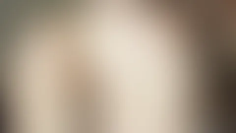 Das Steißbein tut mir seit gestern weh, weiß jemand Abhilfe?? Hab auch noch ein Plätzchen in meinem Bett frei 😋💦 Morgen kommt was saftiges online😜 Lisa🚀(Video 1:29min)