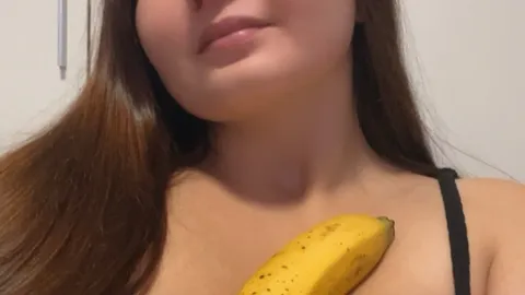 Bananen Video 🍌💦 Selbstbefriedigung mit einer Banane🍌😱😳💦