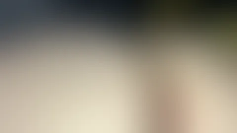 Ein kurzer Einblick in meine Löcher von hinten. Ich mache es mir schön für dich mit meinem dicken Dildo und stelle mir vor, es ist dein S*****z 😍🙈