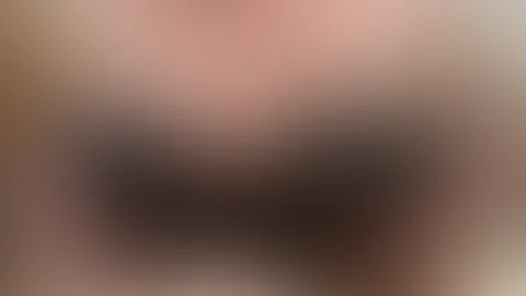 Mhhh ich Liebe es meine Titten zu Kneten willst du es mal sehen ?