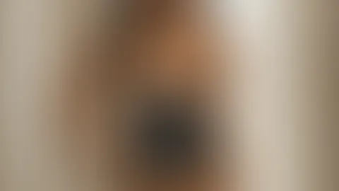 Son geiles Leder/Lack Corset wo die Titten und F**klöcher frei sind, prima. Jetzt fehlt mir nur noch ein harter S*****z🥰