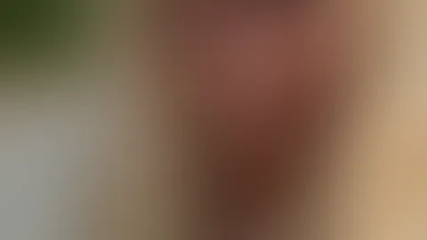 Heute ist Muttertag und ich hab Lust, ein bisschen verwöhnt zu werden 😌💐 Wer kommt in meinen Stream und feiert mit mir? 🎉💛
