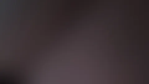 Ich massiere meine geilen XXL Titten