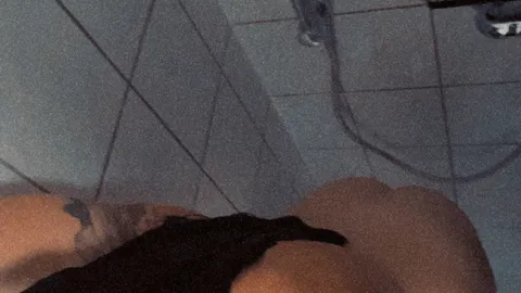 kleiner Einblick in die Dusche