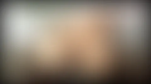 Stell dir vor du hast meinen geilen eingeölten A***h direkt vor dir… sag mir was dir da in den Sinn kommt! 😍🥵