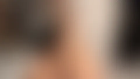 Ich wollte eigentlich baden 😋 Und sitze noch immer hier und überlege ob ich Lust habe es mir zu besorgen 😋