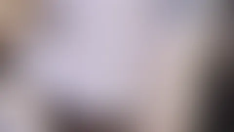 Ich sitz auf dem Tisch und warte schon auf dich🥵 Der Gedanke das du vor mir stehst und mich packst und deine S*****z in mich schiebst.. oh geil!🍆💦😍
