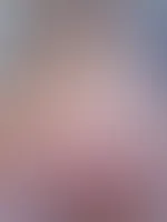 Sexy pink Slip und Nylons đŠđ€€etwas behaart đ„ was sagst du zum Oberteil? Bin jetzt live und erreichbar fĂŒr dich â€ïžđđ