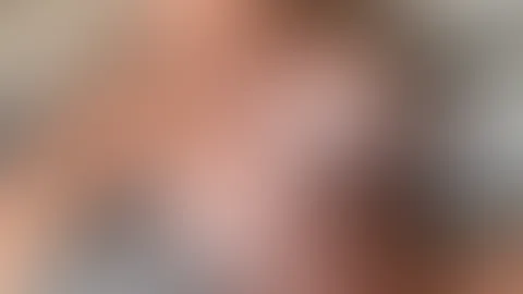 Lass mich raten – MiMi nackt und breitbeinig mit feuchter F***e ist noch dein Lieblingsanblick, oder? 😏