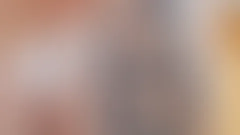 Montag, verdammt… 😩☕ Aber ich bin schon total in Stimmung, ihn heiß zu machen 🔥 Wie du den Montag beginnst, so läuft die ganze Woche, oder? 😏