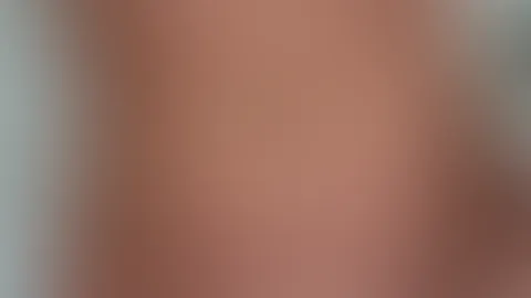 Auf dem weg in die Badewanne.. und schön geil! 🔥🤭