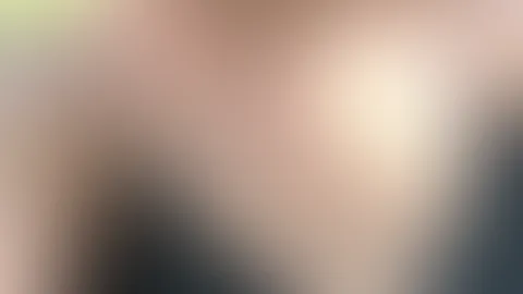 Schwarz wie die Nacht… und genauso geheimnisvoll. 🌙✨ Meine Kleid verrät dir nur das Nötigste – der Rest gehört allein deiner Fantasie… Doch Vorsicht: Wer sich von hinten nähert, könnte in Versuchung 