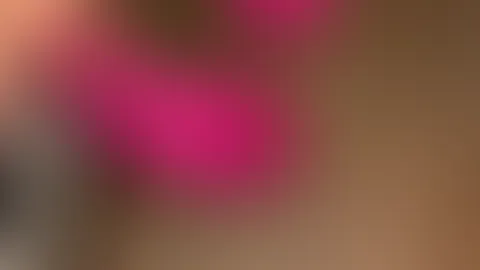 Uff... danke Leute 🥵! Was war das gestern bitte für ein geiler Tag? 🥵 Ich bin immer noch völlig fertig. Wie ihr seht, lief mein Lush gestern auf Hochtouren 🔥💦 für meine Abonnenten gibt es natürli