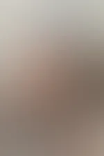 Versaut ins neue Jahr gestartet ? 😜🤭 wenn ich jetzt so vor dir knien würde , würdest du für mich deine Hose öffnen ? 😈 Das Spiegelbild sollte auch noch weiter gehen hm ? 😝 Siehst du das ich kein H