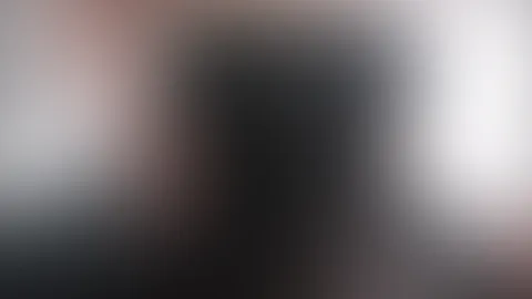 Was für eine coole Party ;) Ich war mit einer Freundin unterwegs und kam erst sehr spät wieder zurück. Wir hatten viel Spaß und was bei einer Party meistens üblich ist, auch ein bisschen was getrunken