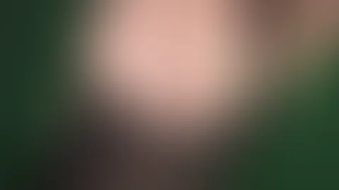 magst meine zarten brüste? die werden schon hart nur weil du sie anschaust 😛