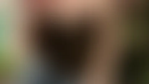 Bon dia 🥰💋❤️ der Gärtner kommt heute 👨🏽🌾🌱🥒 meinst du er kann mir wiederstehen ?