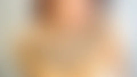 Habe was geiles neues gedreht in der Duscheđlus es zu sehen ?
