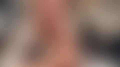 Inflation trifft alle! Spaß in der Umkleide - Klamotten mit Blowjob bezahlt