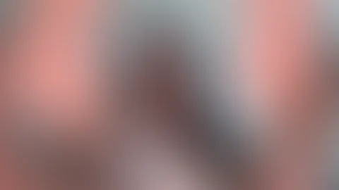 Erst schaust du dir meine Beine an, dann wie ich meine F***e streichle und sie für dich öffne... das wirst du absolut lieben! 😏🔥🌸🥵🥵