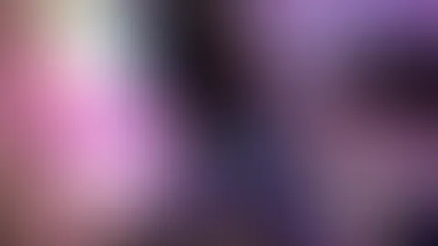 Das erste mal vor der cam am strippen