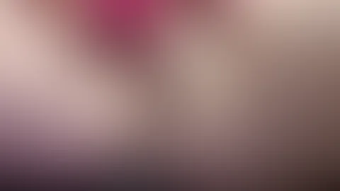 Eine wunderschöne Nahaufnahme wie ich mich in meinem Bikinihöschen verwöhne.  Ich schiebe das Höschen zur Seite und bringe mich an den Rand des Wahnsinns.  So nass und feucht, ich laufe aus und du kan
