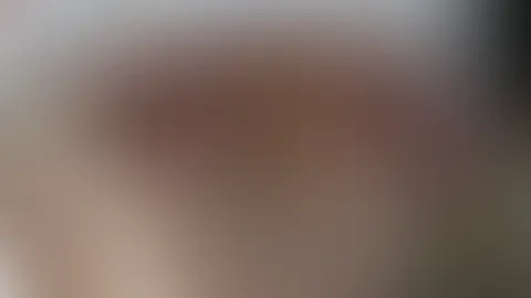 Mein Abo-Bereich wird jetzt richtig heiß: Stunde für Stunde lade ich neue Fotos oder Videos hoch… willst du zusehen, wie ich mich langsam ganz öffne? 🔥 #lust #frau #nackt #instinkt #sexy #milf #kurve