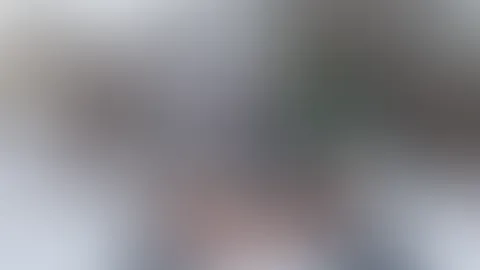 Skandal! Ostblock Nymphomanin, besorgt es sich im Wald. Fast erwischt worden!