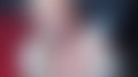 Ich wollte nur kurz probieren...jetzt hab ich´s im Gesicht.🤗 Ja wenn du es mit Leidenschaft machst, endet es manchmal im Gesicht und auf den Titten😉 Sehen wir uns... bin heute Abend von 18 bis 20