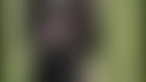 Haha, wie in der Kindheit 😄 Ich renne herum, springe, freue mich über Kleinigkeiten und fühle mich so glücklich.