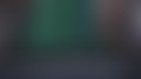 Im traktor mit titten spielen