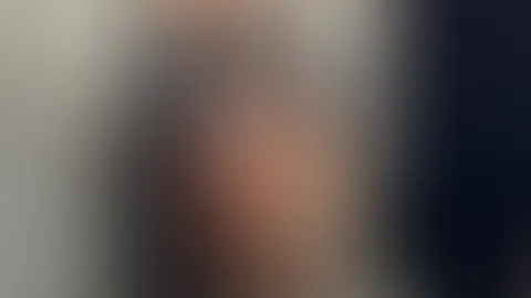 😈