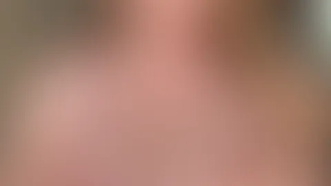 Ich hoffe, du hast es bequem… denn ich habe vor, dir heute ein paar heiße Gedanken zu schicken. 😏🔥💋