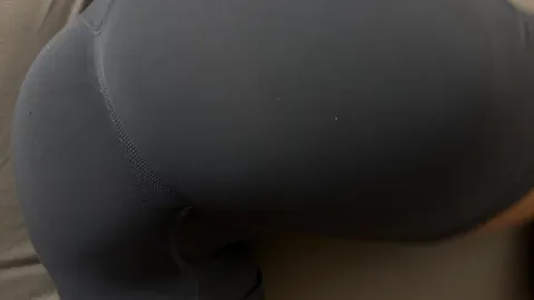 Meine großen boobies und meine enge Teenie p***y 👅