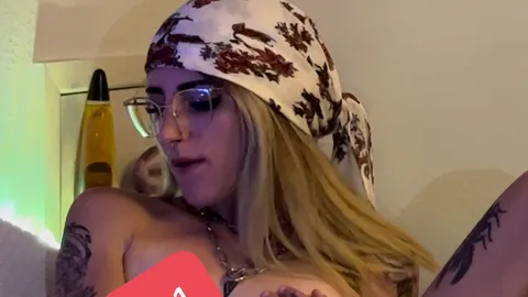 Wollt ihr dabei zuschauen, wie ich Spaß habe ? 😛