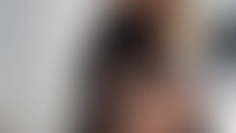 Willst du mal probieren babe? 🍑💦🫦