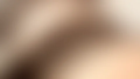 Unter meiner Hüfte liegt ein Kissen damit ich schön in der höhe bin wie ich es mag😏wärst du bereit platz hinter mir zu nehmen😈
