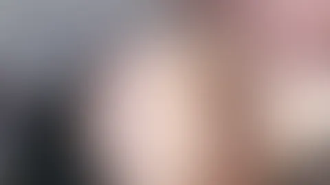 Ich weiß das du drauf stehst wenn ich meinen geilen A***h für dich spanke bis er rot wird, meine Backen für dich spreize, dir meine Löcher präsentiere und ein wenig an mir spiele😝🍑💥