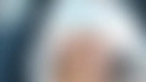 Dildo und Schaltknüppel für die MILF P***y