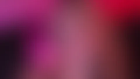 Ich lieg hier grad einfach nur rum… und seh dich schon vor mir 😌 dieses licht macht irgendwie alles bisschen intensiver gerade sag mir ehrlich… würdest du grad näher kommen oder nur schauen?