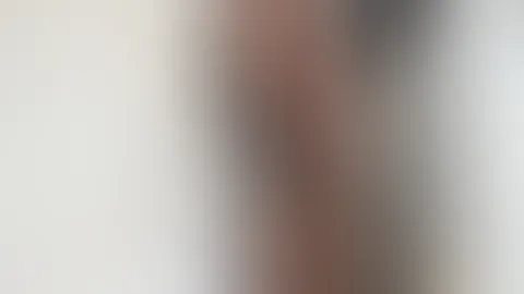 Mmmmh, was wäre wenn ich dir als Nachbarin so die Tür auf machen würde?