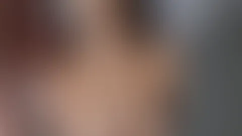 Schön geil den S*****z gelutscht und anständig voll spritzen lassen🥰