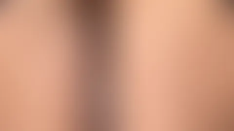 Ich bewege meinen haarigen A***h vor deinen Augen!