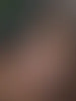 Der Tag neigt sich dem Ende zu...Hey Liebling, der Tag neigt sich dem Ende zu, und ich vermisse dich immer mehr. Wie war dein Tag? Ich freue mich auf kuschelige Momente später. Bis bald, mein Süßer!