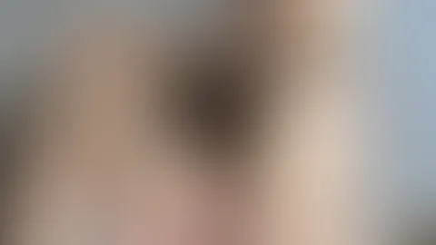 Schiebst du mir den Dildo oder doch lieber etwas anderes in die P***y? đđ