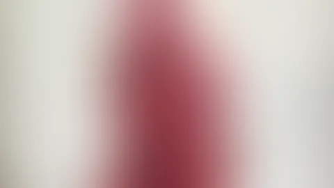 Sollen wir diesen Montag zusammen in was Heißes und Schönes verwandeln? 😏 Wie schlägst du dich mit dem Wochenstart, Süßer? Schreib mir, erzähl, was du gerade machst… vielleicht heb ich dir die Laune?