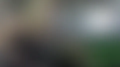 Eingelocht und Abgespritzt Das ich nun wirklich keine große Billard Spielerin bin war mir ja auch klar, aber der Typ in dem Freizeit-Kaffee konnte es wohl nicht mehr länger mit ansehen was ich mit de